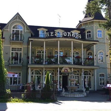 酒店 佩嘎萨必尔斯温泉酒店 Jūrkalne